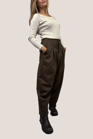 Pantalón barrel marrón