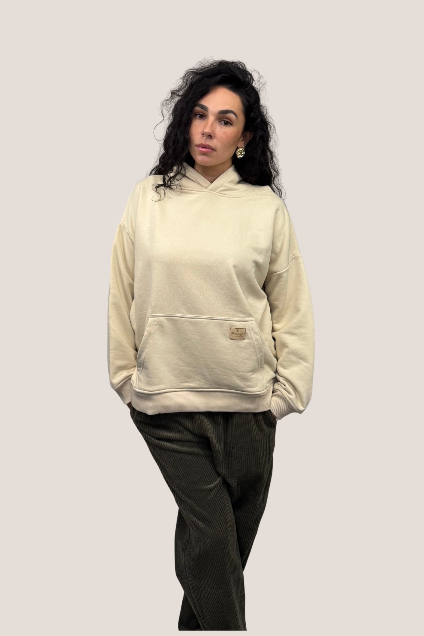 Sudadera capucha beige