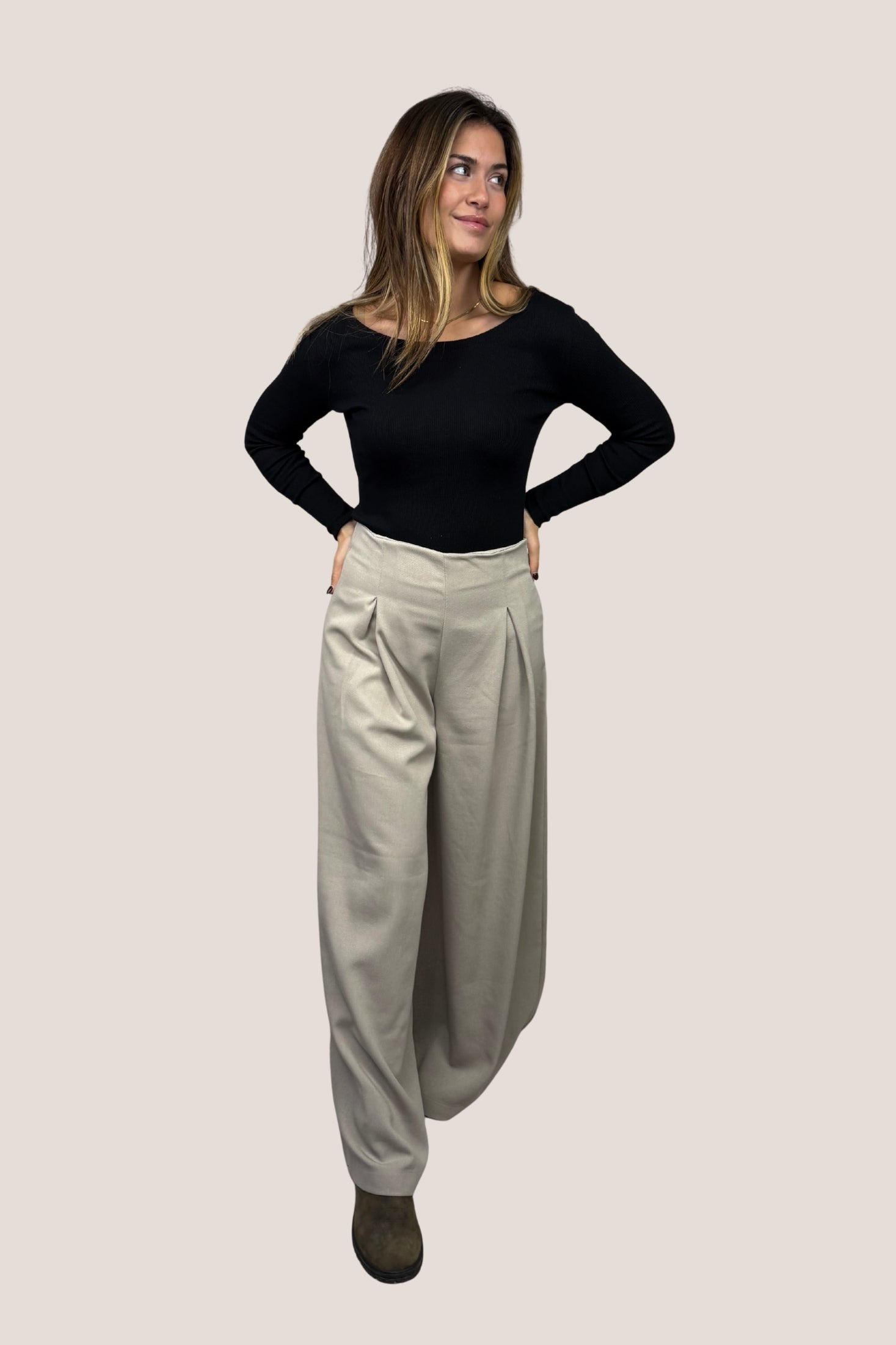 Camiseta entallada manga larga negra