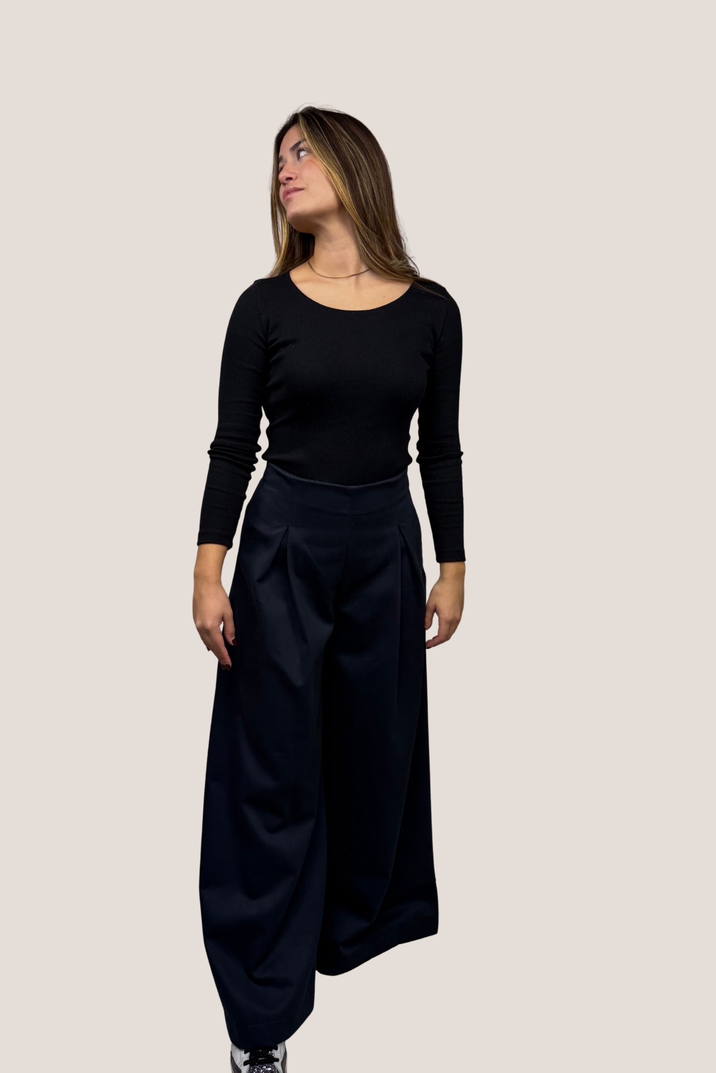 Pantalón pierna ancha azul marino