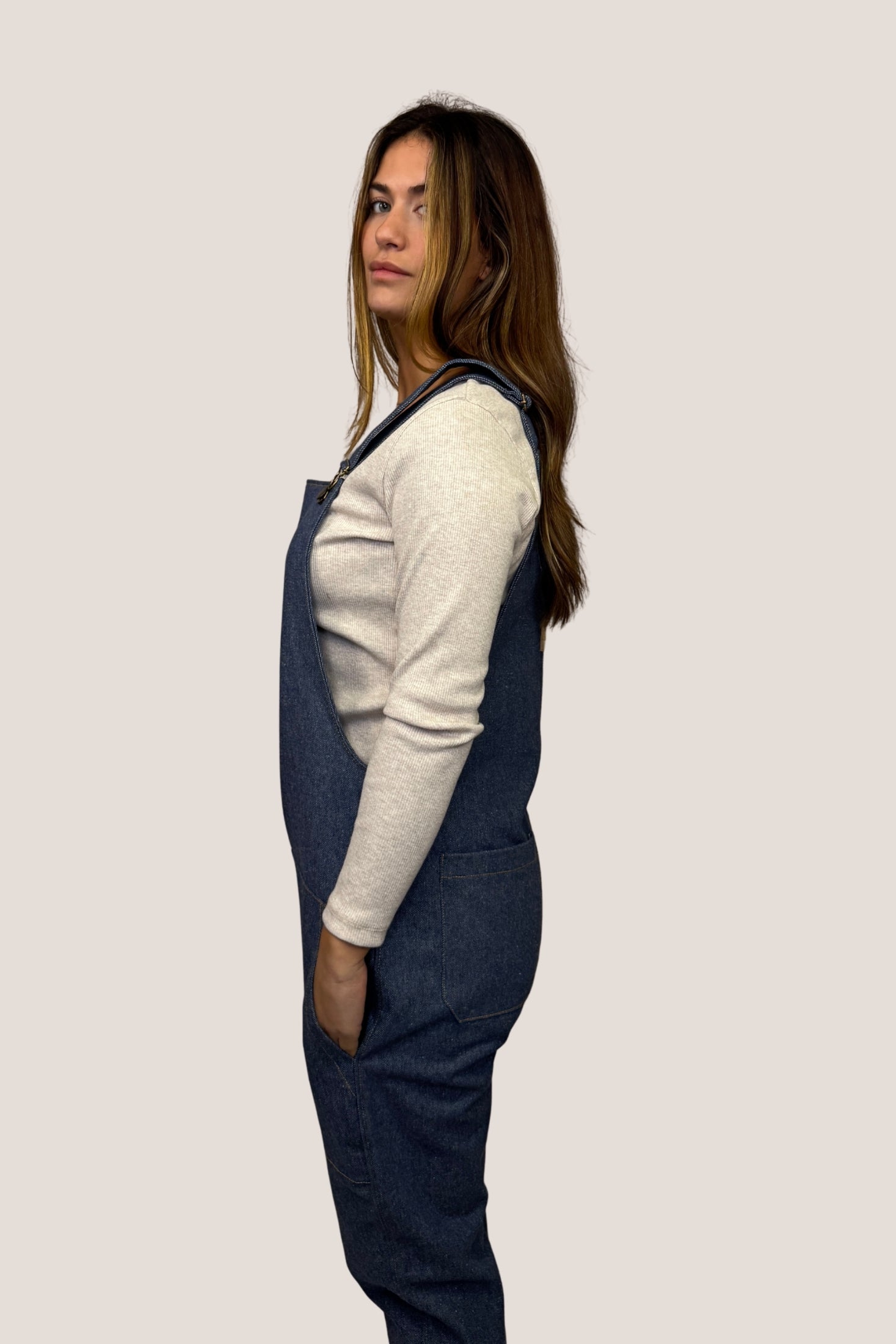 Peto Alins unisex tejano oscuro