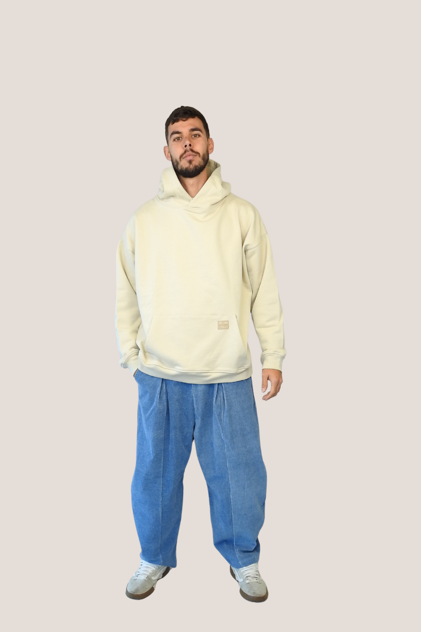 Sudadera capucha beige