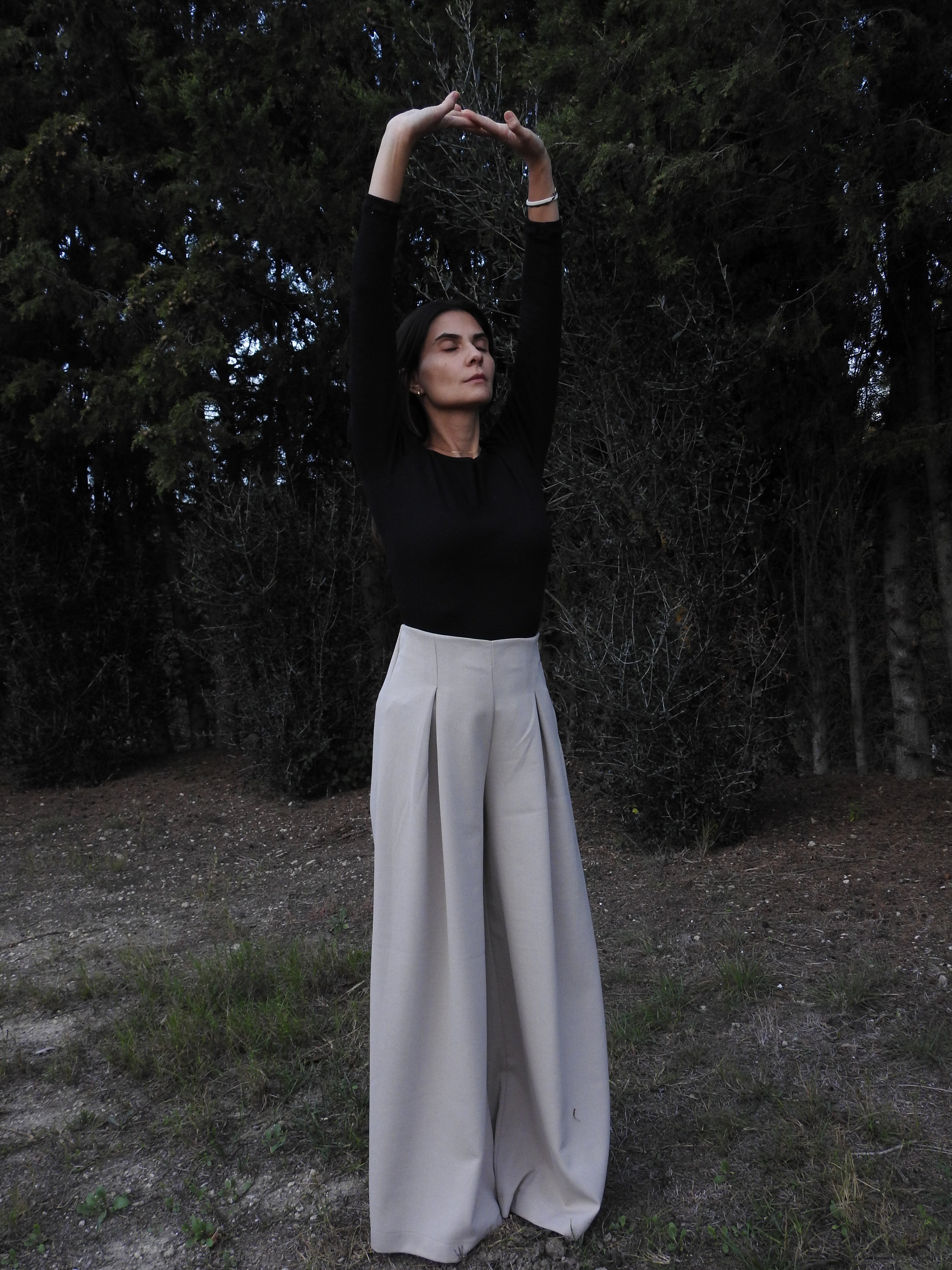 Camiseta entallada manga larga negra