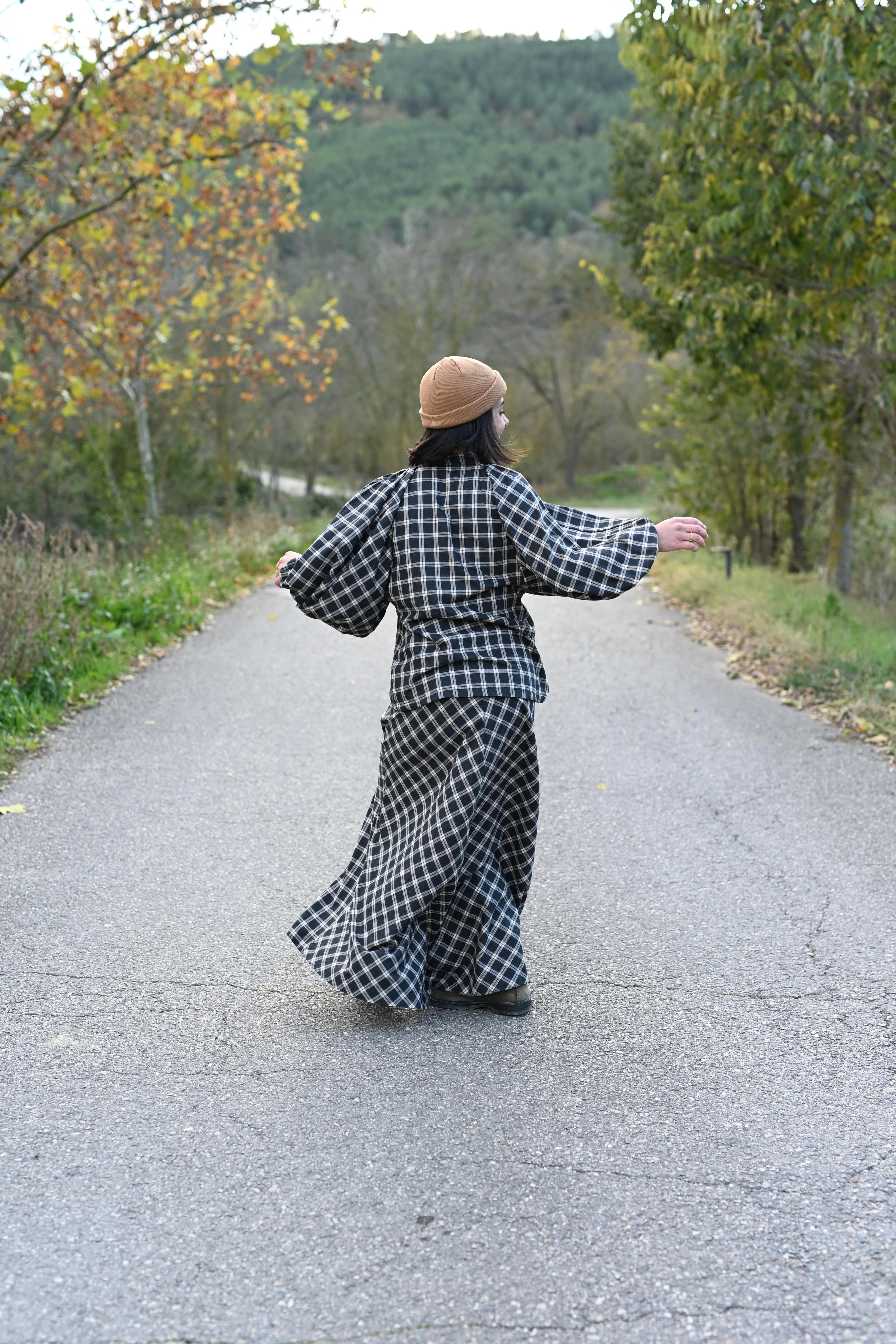 Blusa abullonada cuadros gris