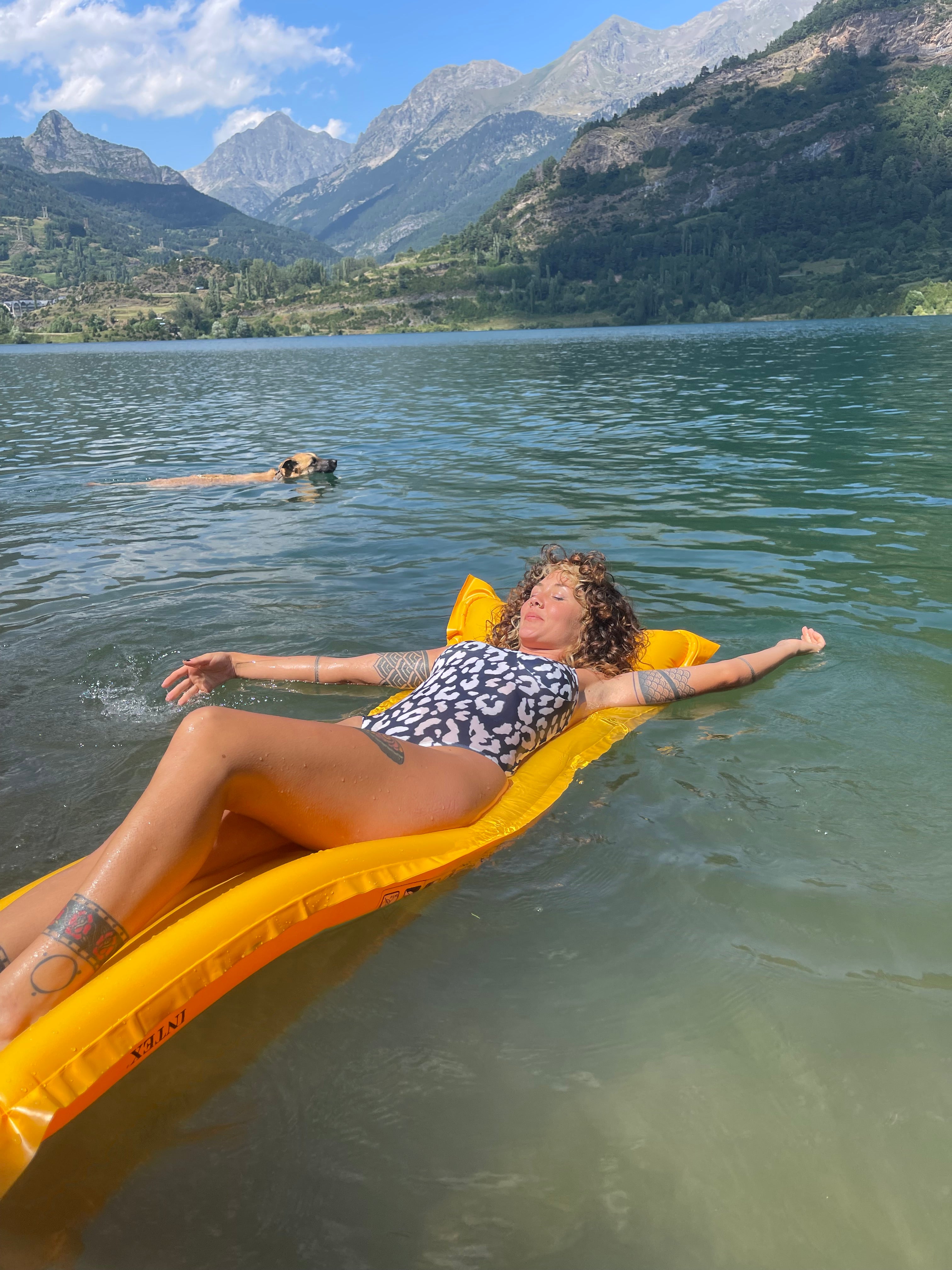 Bañador leoparda azul